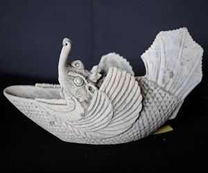 Asian interest but no bidders for Indonesian treasure sale