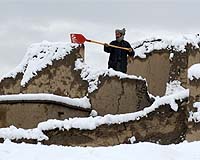 Cold, snow kills 300 people in Afghanistan: authority