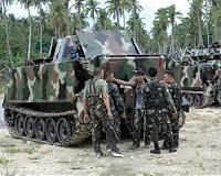 Fears for 2,000 people trapped in Philippine city battle
