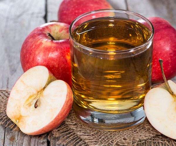 'Zero income' after storms ravage famed Greek apple harvest