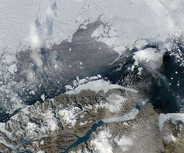 Arctic coasts in transition