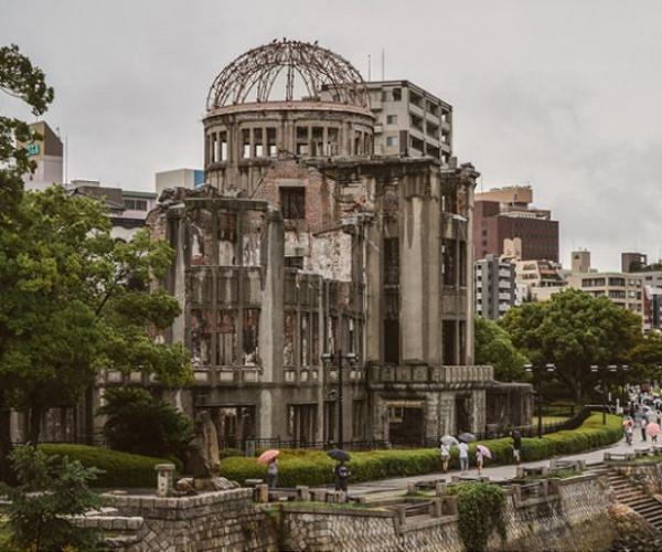 Hiroshima attack flame offered for Pearl Harbor memorial