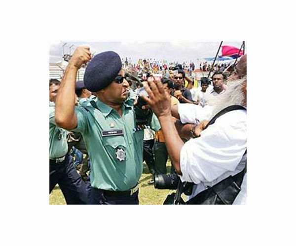 Bangladesh orders Al Jazeera documentary be scrubbed from web
