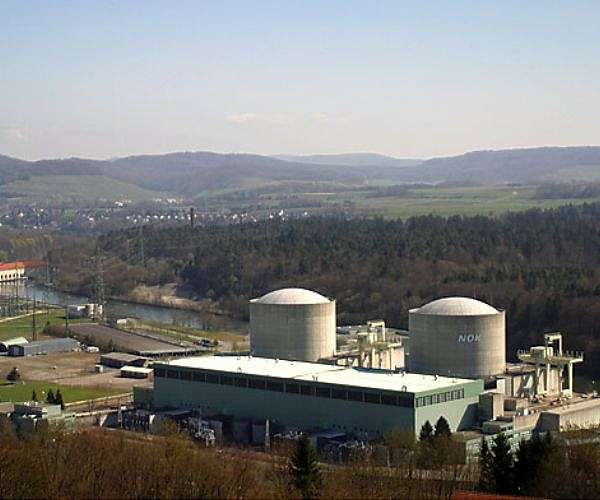 Error shuts down Swiss nuclear power reactor: operator