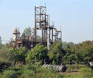 Judge slams India project permit process