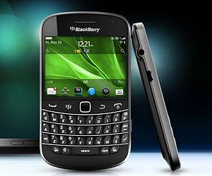 Slim new BlackBerry models join smartphone wars