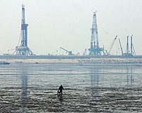 China's oil product imports more than doubled in 2008: state media
