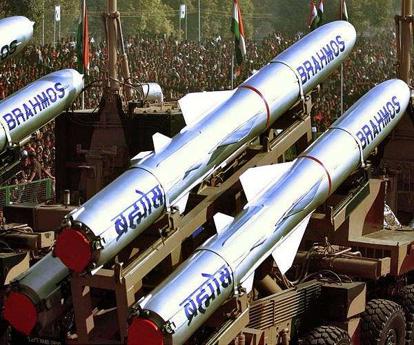 India sacks officers over Pakistan missile misfire
