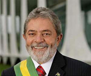 Lula hands over jet fighter deal to Dilma