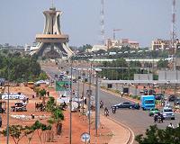 When cities are in good moods, their inhabitants take more risks