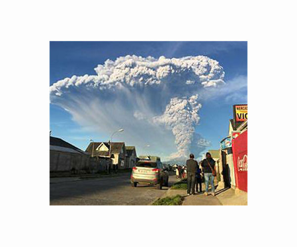 Floods and volcanic ashfall affect thousands in Ecuador
