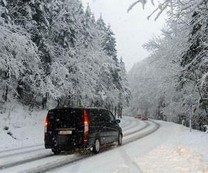 Snow causes travel chaos in Austria