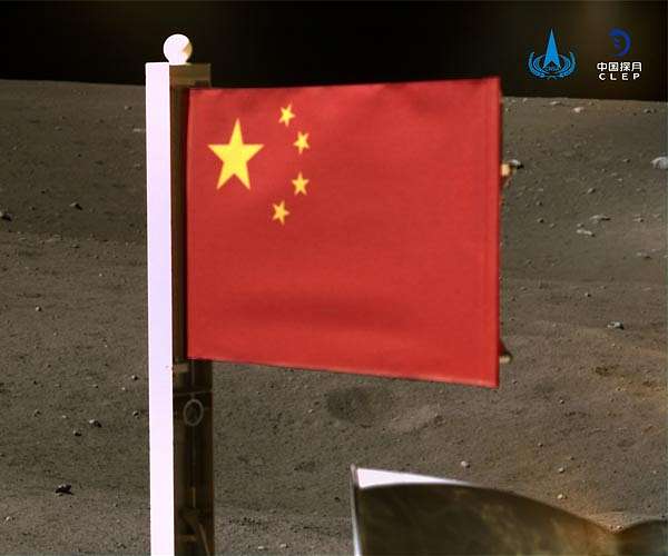 Scientists plan to create the first fluttering flag on the moon