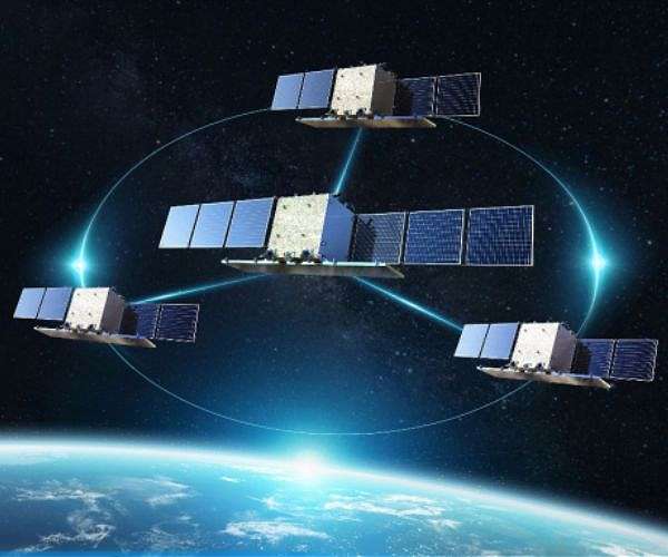 How smarter satellite teamwork can speed up connections in space