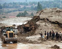 Hopes fade for 'several hundred' missing in China landslide