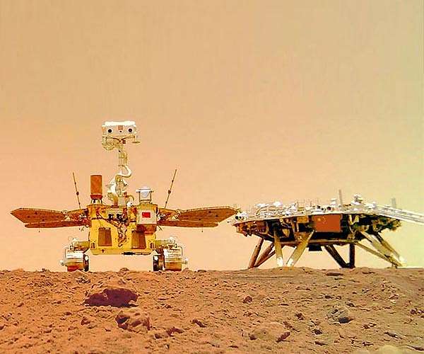 Complex subsurface of Mars imaged by Chinese rover Zhurong