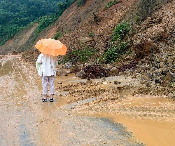 One dead, dozens missing in China landslide