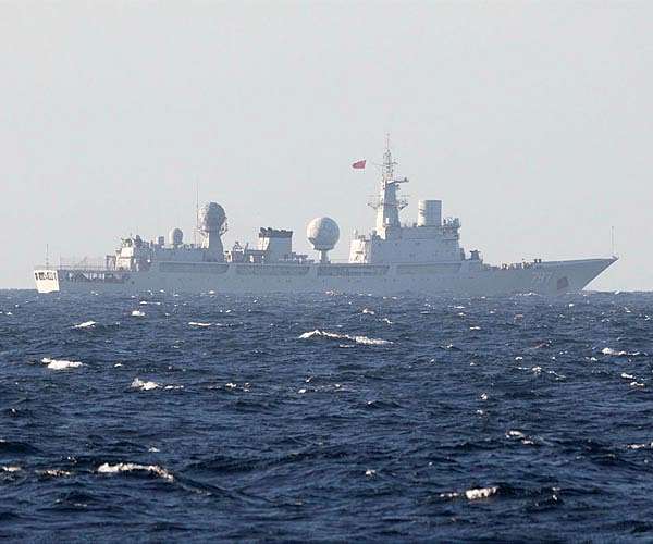 China sends warships and aircraft around Taiwan for second day