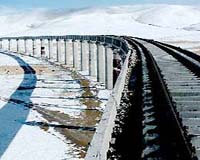 More Chinese Arriving In Tibet With New Railway