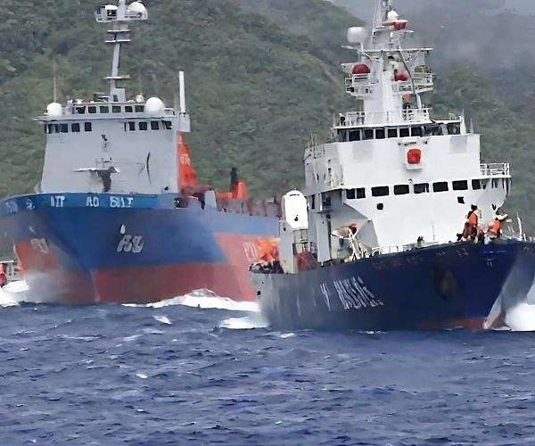 Manila says Chinese vessels 'intentionally' hit Philippine boats