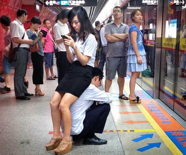 Chinese police issue bounties on Taiwanese influencers