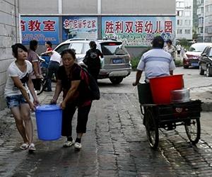 Workers in China rush to restore water to 330,000 people