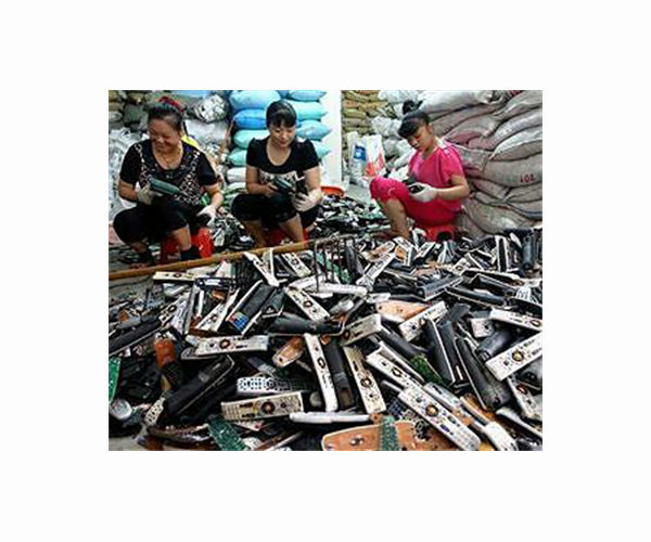 Salvaging rare earth elements from electronic waste