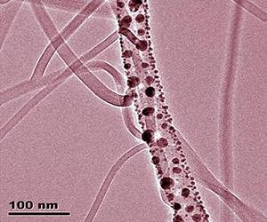 Stretched Rubber Offers Simpler Method For Assembling Nanowires