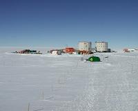 Wanted: a medical doctor for a cold adventure