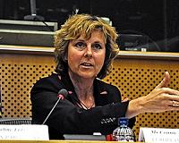 EU steps up call for pre-2020 action at climate talks