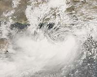 Pakistan Cyclone Leaves 21 Dead And 250,000 Homeless