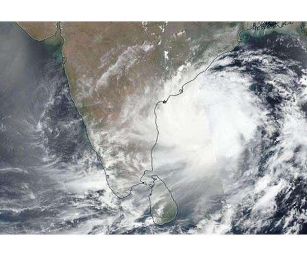 Eight dead as cyclone batters India's southeast coast