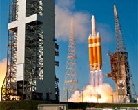 Spy satellite launched after repeated delays
