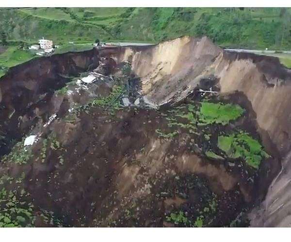 Seven dead, nearly 50 missing in Ecuador landslide