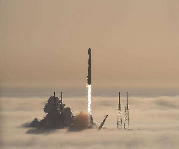 SpaceX plans another Starlink launch as Ukraine uses the service during conflict