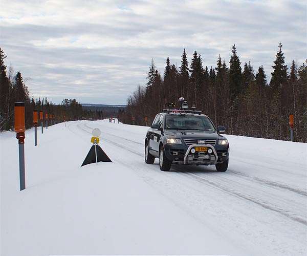 Autonomous driving on intelligent road at Europe's edge