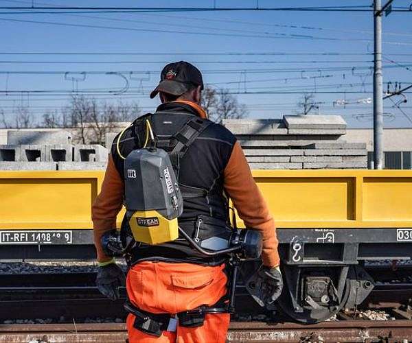 Italian technology innovates rail worker safety with StreamEXO Exoskeleton