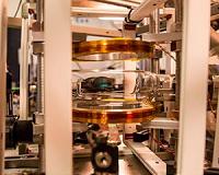Atoms queue up for quantum computer networks