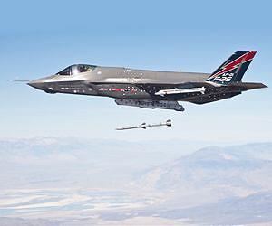 US Army and USAF intercept cruise missile for first time with JLENS-guided AMRAAM