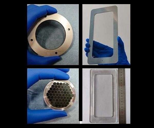 Acid treated carbon nanotubes raise efficiency and durability of flexible perovskite solar modules