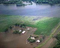 Losses from US Midwest flooding seen above $1 bn