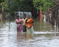 Sri Lanka deploys more troops as flood toll climbs to 180