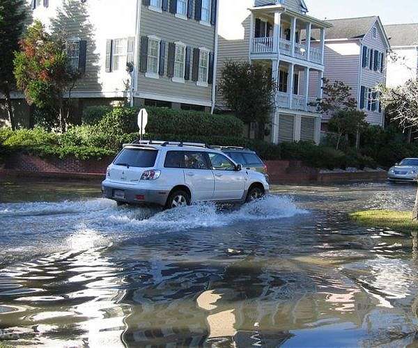 French flood alert system says working at record pace