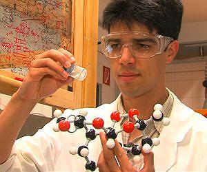 Anti-malaria drug synthesised with the help of oxygen and light