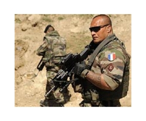 Crisis-hit France to cut armed forces by 10 percent