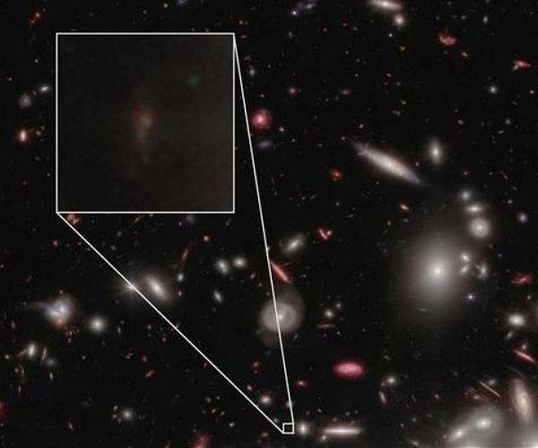 A galaxy with earliest star signatures found during cosmic noon