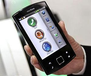 Americans' phones grow as Internet connection: survey