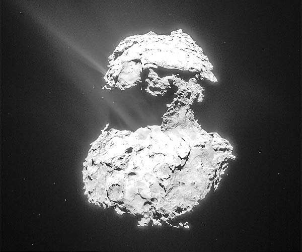 Cornell astronomers show how terrain evolves on icy comets