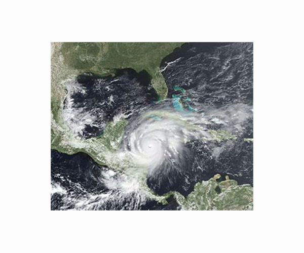 Powerful hurricane nears Mexico's Caribbean coast