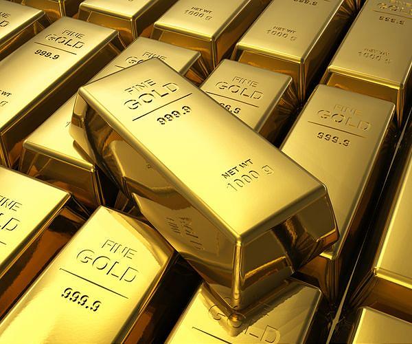 Gold breaks above $2,700 to record high